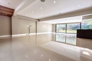 Photo 18- click for photo gallery